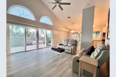 7801 Ontario Street Circle, Sarasota, FL 34243 - Photo 18