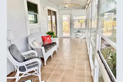 7801 Ontario Street Circle, Sarasota, FL 34243 - Photo 8