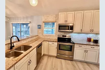 7801 Ontario Street Circle, Sarasota, FL 34243 - Photo 10