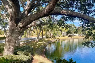 7801 Ontario St Cir, Sarasota, FL 34243 - Photo 8