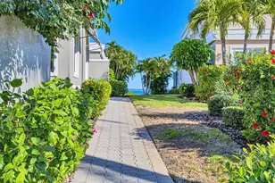 3540 Mistletoe Ln, Longboat Key, FL 34228 - Photo 8
