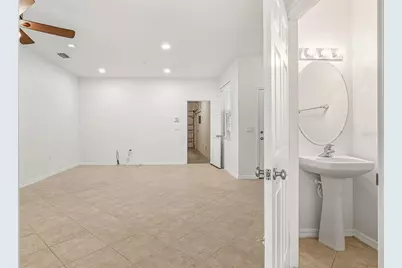 7928 Limestone Lane #19-105, Sarasota, FL 34233 - Photo 8