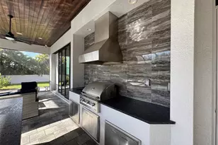 3605 Beneva Oaks Cir, Sarasota, FL 34238 - Photo 18