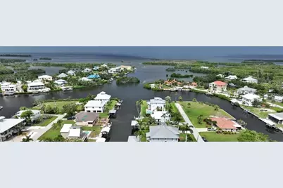 24501 Yacht Club Boulevard, Punta Gorda, FL 33955 - Photo 8