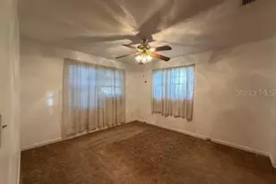 1505 NE 8th St, Gainesville, FL 32601 - Photo 32