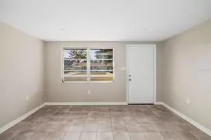 6051 Carlton Ave, Sarasota, FL 34231 - Photo 6
