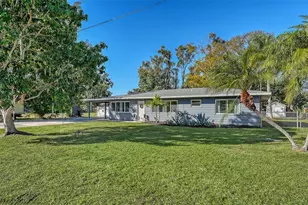 209 Briggs Ct, Sarasota, FL 34237 - Photo 38