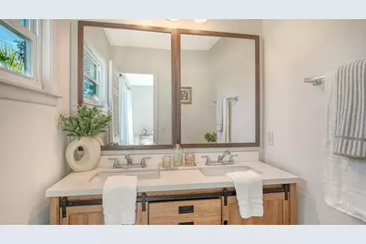 209 Briggs Court, Sarasota, FL 34237 - Photo 20