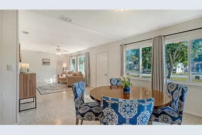 209 Briggs Court, Sarasota, FL 34237 - Photo 8