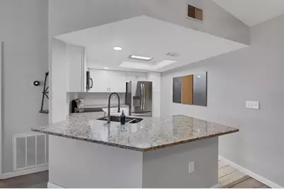 4148 Center Pointe Circle #60A, Sarasota, FL 34233 - Photo 12