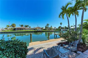 608 Hampshire Ln, Holmes Beach, FL 34217 - Photo 60