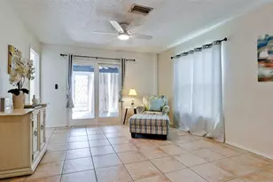 7811 43rd Ave Dr W, Bradenton, FL 34209 - Photo 16