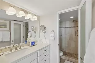 1975 Gulf of Mexico Dr, Longboat Key, FL 34228 - Photo 22