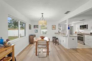 4205 Ruth Wy, Sarasota, FL 34232 - Photo 10