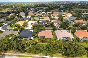 7918 Edmonston Cir, University Park, FL 34201 - Photo 60