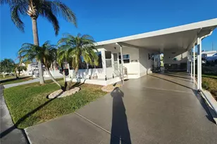 808 53rd Ave E, Bradenton, FL 34203 - Photo 2