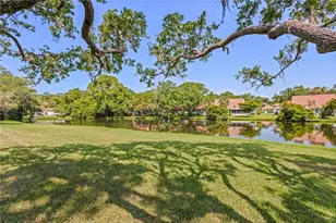 3177 Lake Park Ln, Sarasota, FL 34231 - Photo 4