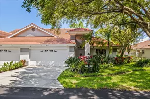 3177 Lake Park Ln, Sarasota, FL 34231 - Photo 1