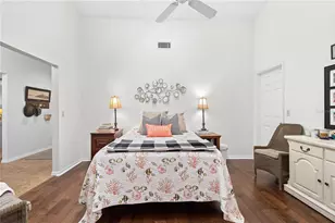 3177 Lake Park Ln, Sarasota, FL 34231 - Photo 22