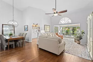 3177 Lake Park Ln, Sarasota, FL 34231 - Photo 12