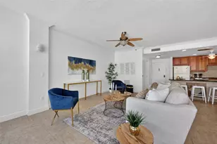 1102 Benjamin Franklin Dr, Sarasota, FL 34236 - Photo 10