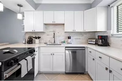 1801 Gulf Drive N #178, Bradenton Beach, FL 34217 - Photo 4