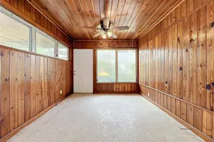 2877 Michigan St, Sarasota, FL 34237 - Photo 18