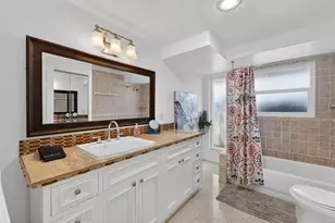 3326 Rowena St, Sarasota, FL 34231 - Photo 20