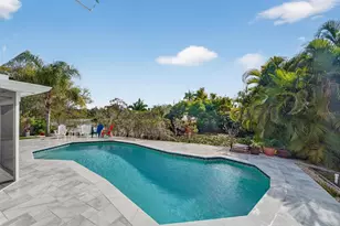 3326 Rowena St, Sarasota, FL 34231 - Photo 24