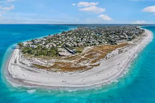 801 N Shore Dr, Anna Maria, FL 34216 - Photo 6