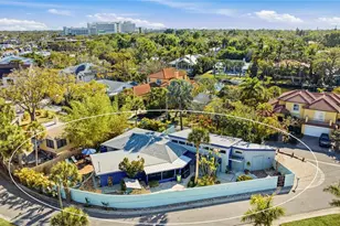 1939 High Point Dr, Sarasota, FL 34236 - Photo 2