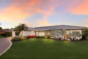 510 Putter Ln, Longboat Key, FL 34228 - Photo 1