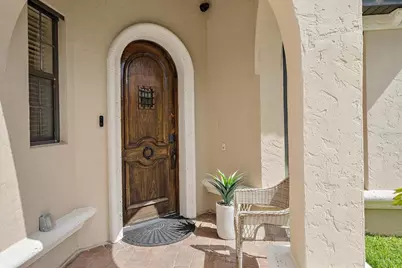 5624 Aaron Court, Sarasota, FL 34232 - Photo 2