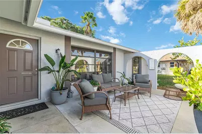 4852 Greencroft Road, Sarasota, FL 34235 - Photo 8