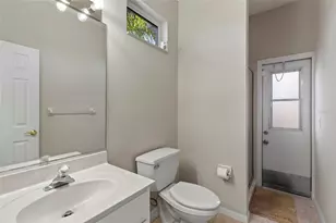 11011 Water Lily Way, Lakewood Ranch, FL 34202 - Photo 16