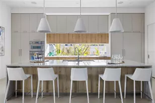 1212 Center Pl, Sarasota, FL 34236 - Photo 8