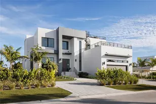 1212 Center Pl, Sarasota, FL 34236 - Photo 2