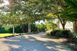 1212 Center Pl, Sarasota, FL 34236 - Photo 46