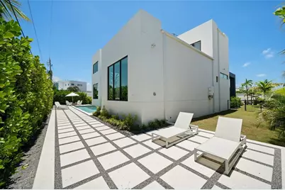1212 Center Place, Sarasota, FL 34236 - Photo 42