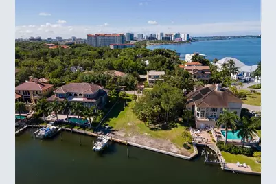 955 Whitakers Lane, Sarasota, FL 34236 - Photo 6