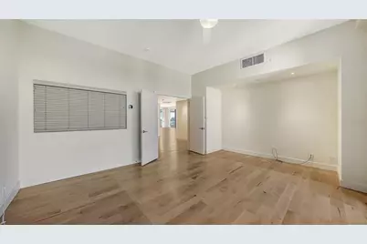 2110 Harbourside Drive #558, Longboat Key, FL 34228 - Photo 24