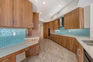 2110 Harbourside Dr, Longboat Key, FL 34228 - Photo 6