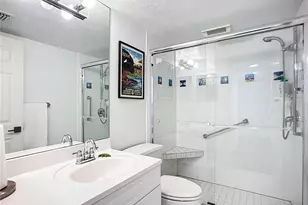 1607 Boathouse Cir, Sarasota, FL 34231 - Photo 28