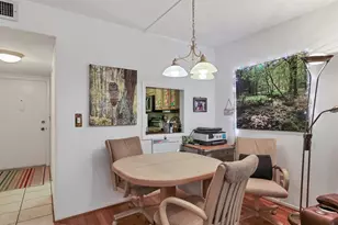 1310 Glen Oaks Dr E, Sarasota, FL 34232 - Photo 18