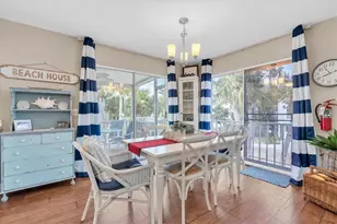 6250 Holmes Blvd, Holmes Beach, FL 34217 - Photo 8