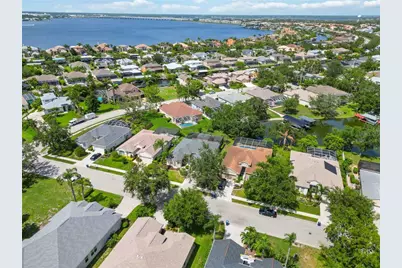 315 36th Street NE, Bradenton, FL 34208 - Photo 36