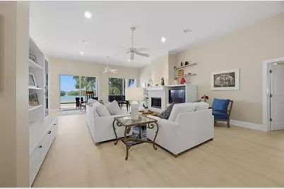 8632 Dunmore Drive, Sarasota, FL 34231 - Photo 8