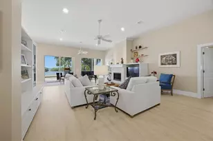 8632 Dunmore Dr, Sarasota, FL 34231 - Photo 8