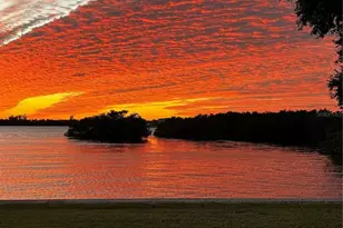 8632 Dunmore Dr, Sarasota, FL 34231 - Photo 38