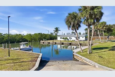 8632 Dunmore Drive, Sarasota, FL 34231 - Photo 42